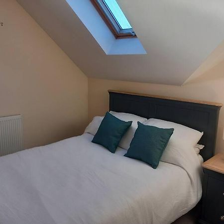 Roomy Penthouse 2 Double Bed Apartment - Spacious - Central Beeston - Free Secure Parking - نوتينغهام المظهر الخارجي الصورة